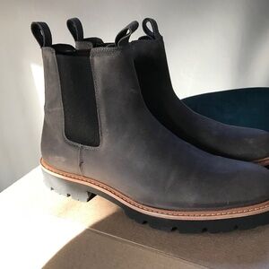 Nisolo Go-To Chelsea Boots (Gray), size 11.5